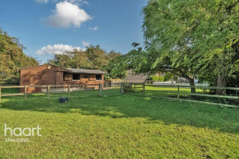 Lutton PE12 3 bed link detached house for sale