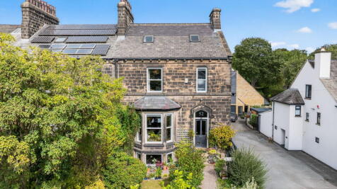 5 bedroom end of terrace house for sale