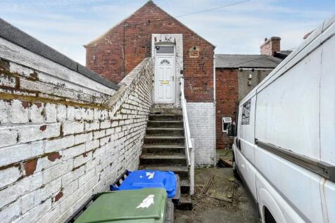 Langley Terrace, Stanley DH9 2 bed flat for sale