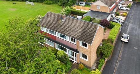 Sinclair Drive, Chester Le Street DH3 4 bed semi