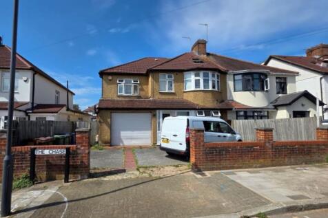 6 bedroom semi-detached house for sale