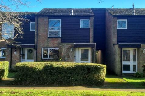 4 bedroom end of terrace house for sale