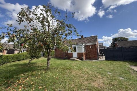 2 bedroom detached house for sale