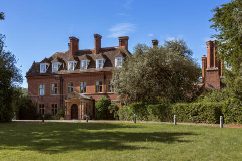 15 bedroom country house for sale