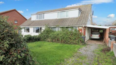 2 bedroom semi-detached house for sale