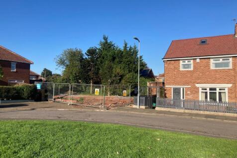 Kirkland Walk, Middlesbrough TS3 2 bed property with land for sale