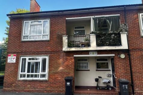 Chingley Close, Bromley BR1 Studio for sale