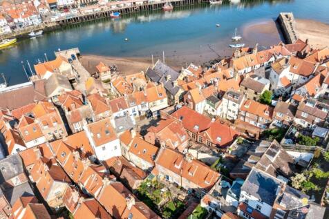 Church Street, Whitby YO22 4 bed cottage for sale