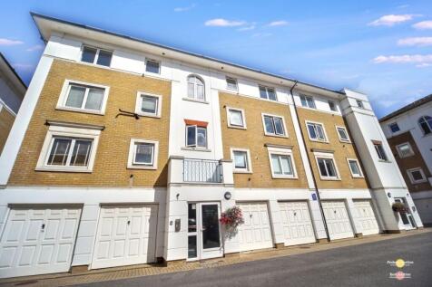 The Strand, Brighton BN2 2 bed apartment for sale