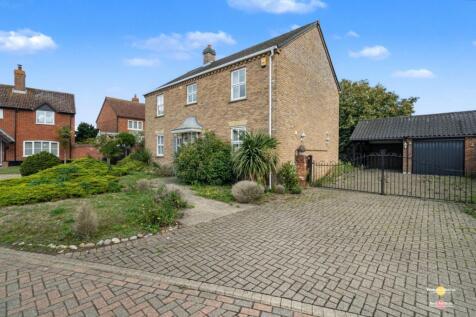 Wiggs Acre, Beccles NR34 4 bed detached house for sale