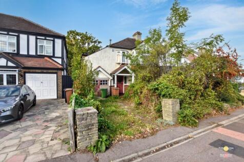 The Avenue, West Wickham BR4 4 bed semi