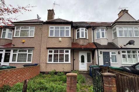 Hale Grove Gardens, London NW7 3 bed terraced house for sale