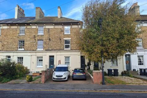 Saxon Street, Dover CT17 1 bed apartment for sale