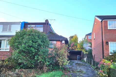 Outwood Avenue, Manchester M27 3 bed semi
