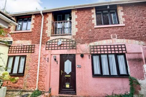 2 bedroom cottage for sale