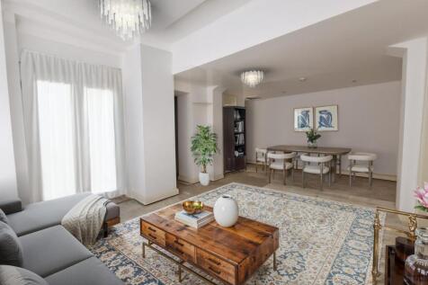 3 bedroom flat for sale