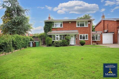 4 bedroom link detached house for sale