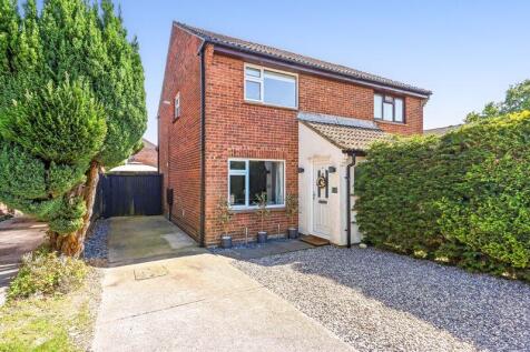 2 bedroom semi-detached house for sale