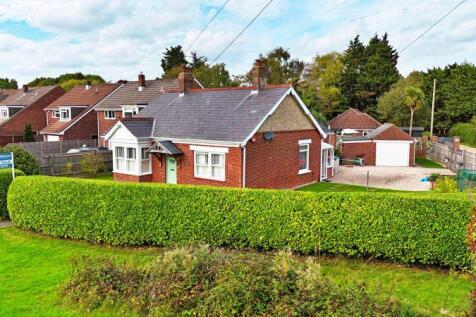 4 bedroom detached bungalow for sale
