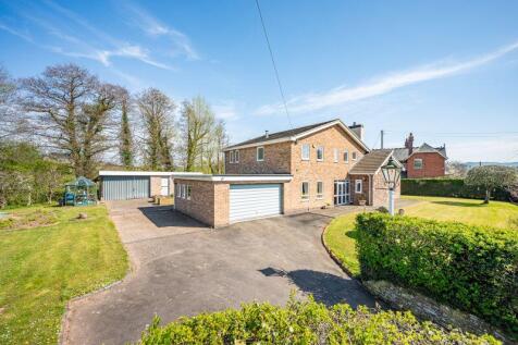 Hereford HR2 4 bed detached house for sale