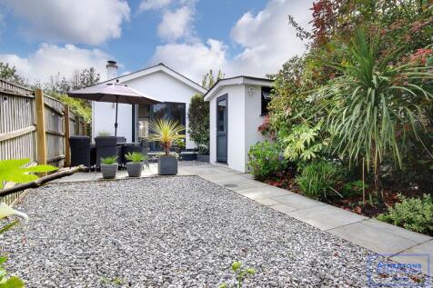 Foxholes Road, Oakdale, Poole 4 bed detached bungalow for sale