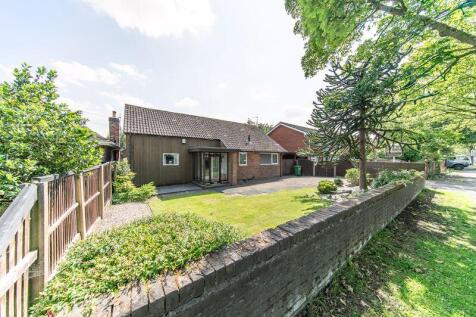 2 bedroom detached bungalow for sale