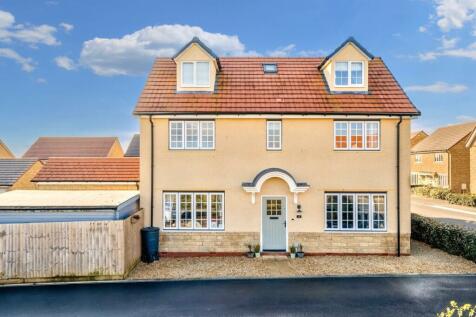 5 bedroom detached house for sale