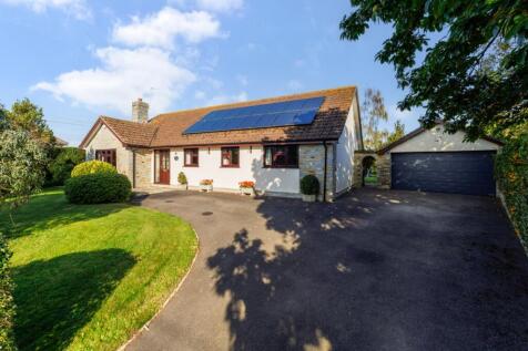 Moor Road, Bridgwater TA7 4 bed detached bungalow for sale