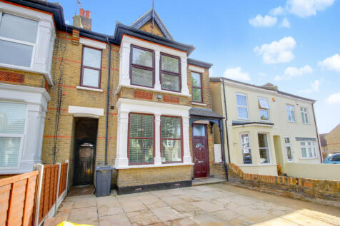 7 bedroom semi-detached house for sale