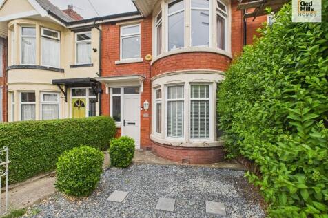 3 bedroom terraced house for sale