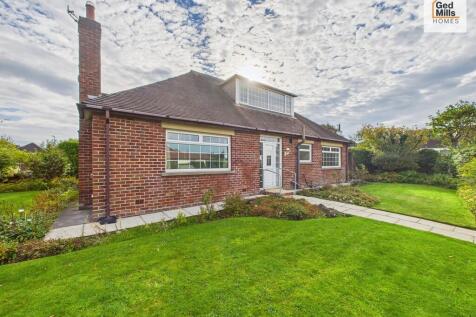 3 bedroom detached bungalow for sale
