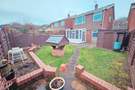 Brompton Close, Luton LU3 3 bed link detached house for sale