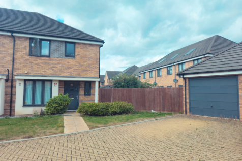 3 bedroom end of terrace house for sale