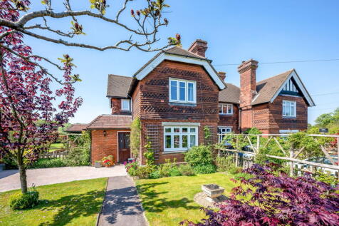 Chevening Lane, Sevenoaks TN14 3 bed semi