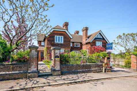 Chevening Lane, Sevenoaks TN14 5 bed semi