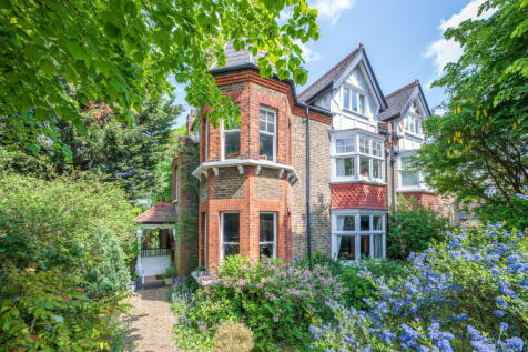 Kings Hall Road, Bromley BR3 5 bed semi