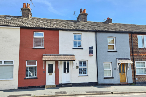 London Road, Sevenoaks TN13 2 bed terraced house for sale