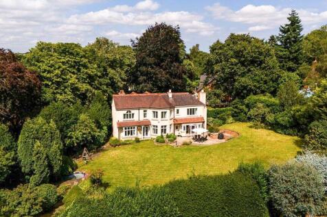 5 bedroom detached house for sale
