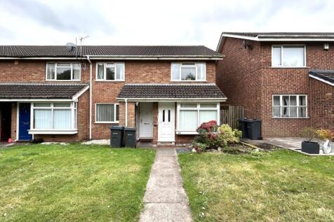 2 bedroom maisonette for sale