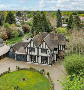 Nelmes Way, Hornchurch RM11 7 bed detached house for sale