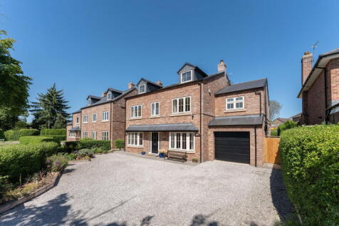 5 bedroom detached house for sale