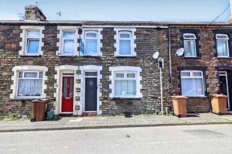 Bargoed CF81 3 bed terraced house for sale