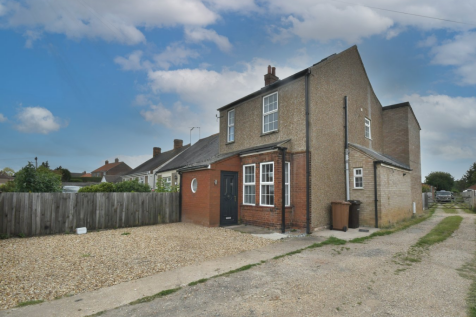 Wootton Road, King's Lynn PE30 4 bed semi