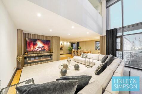 PORTLAND PLACE, 5 CALVERLY STREET... 2 bed flat for sale