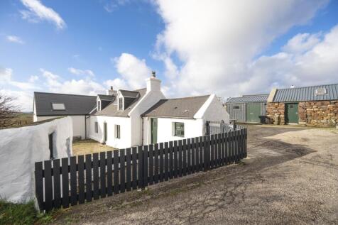 194 Clashmore, Lochinver, Lairg, IV27 4 bed house for sale