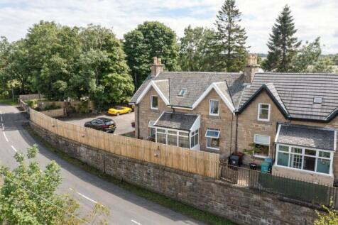 20 New Road, Glenboig, Coatbridge... 4 bed semi
