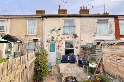 2 bedroom terraced house for sale