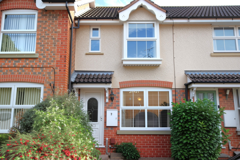 Bodiam Close, Berkeley Beverborne... 2 bed semi