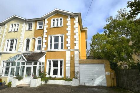 9 bedroom semi-detached house for sale