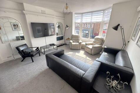 Maisonette for sale
